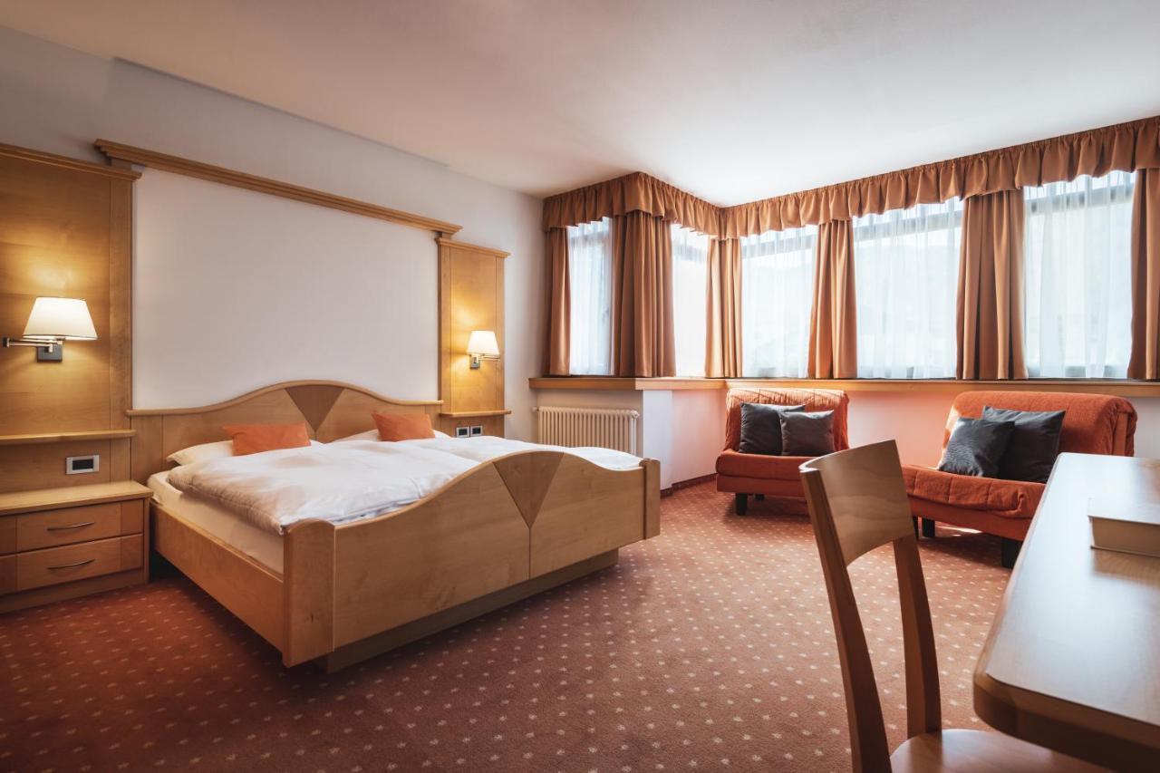 Berghotel Majarei San Vigilio Di Marebbe Eksteriør bilde